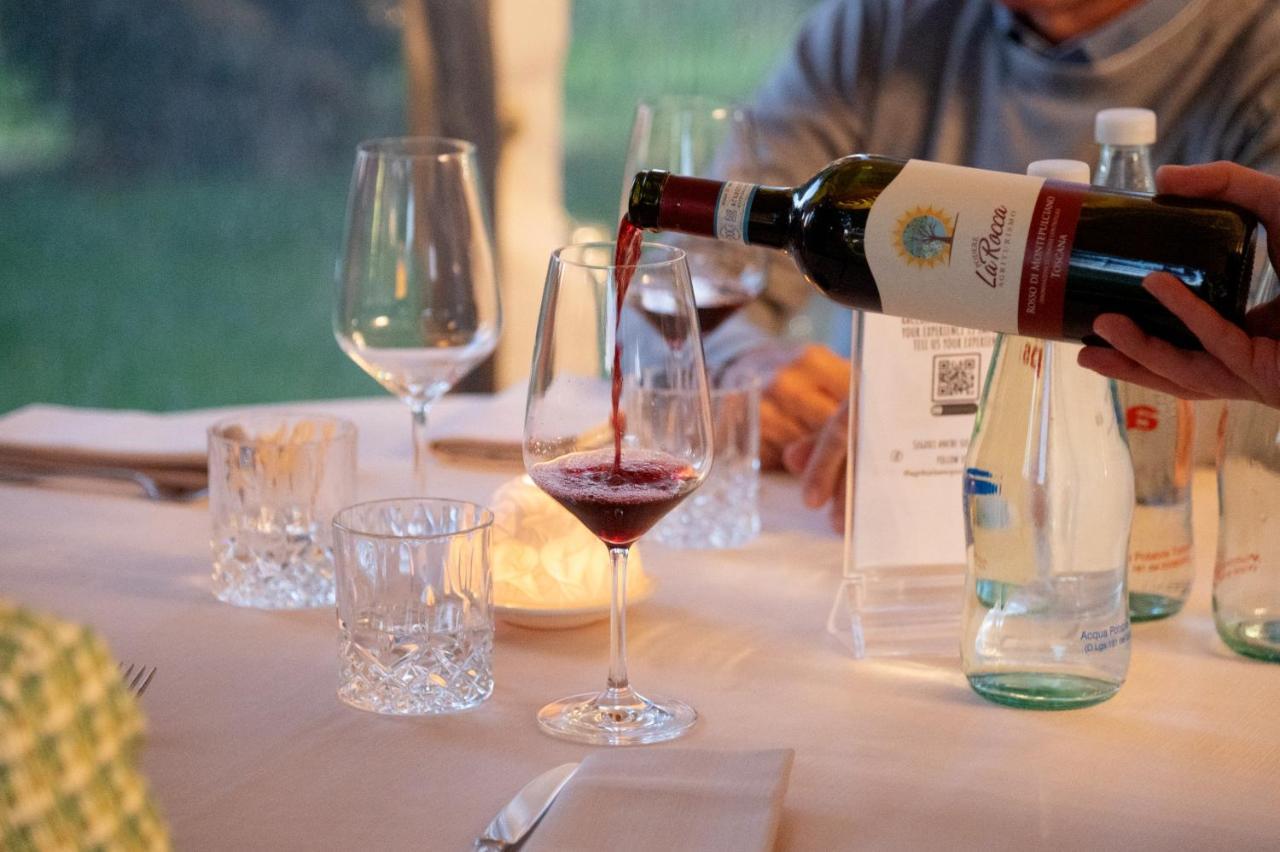 Agriturismo Podere La Rocca Аббадия-ди-Монтепульчано Экстерьер фото