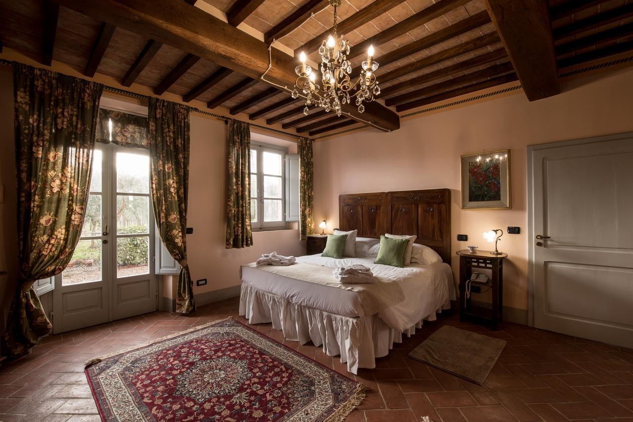 Agriturismo Podere La Rocca Аббадия-ди-Монтепульчано Экстерьер фото
