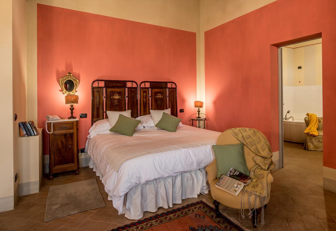 Agriturismo Podere La Rocca Аббадия-ди-Монтепульчано Экстерьер фото