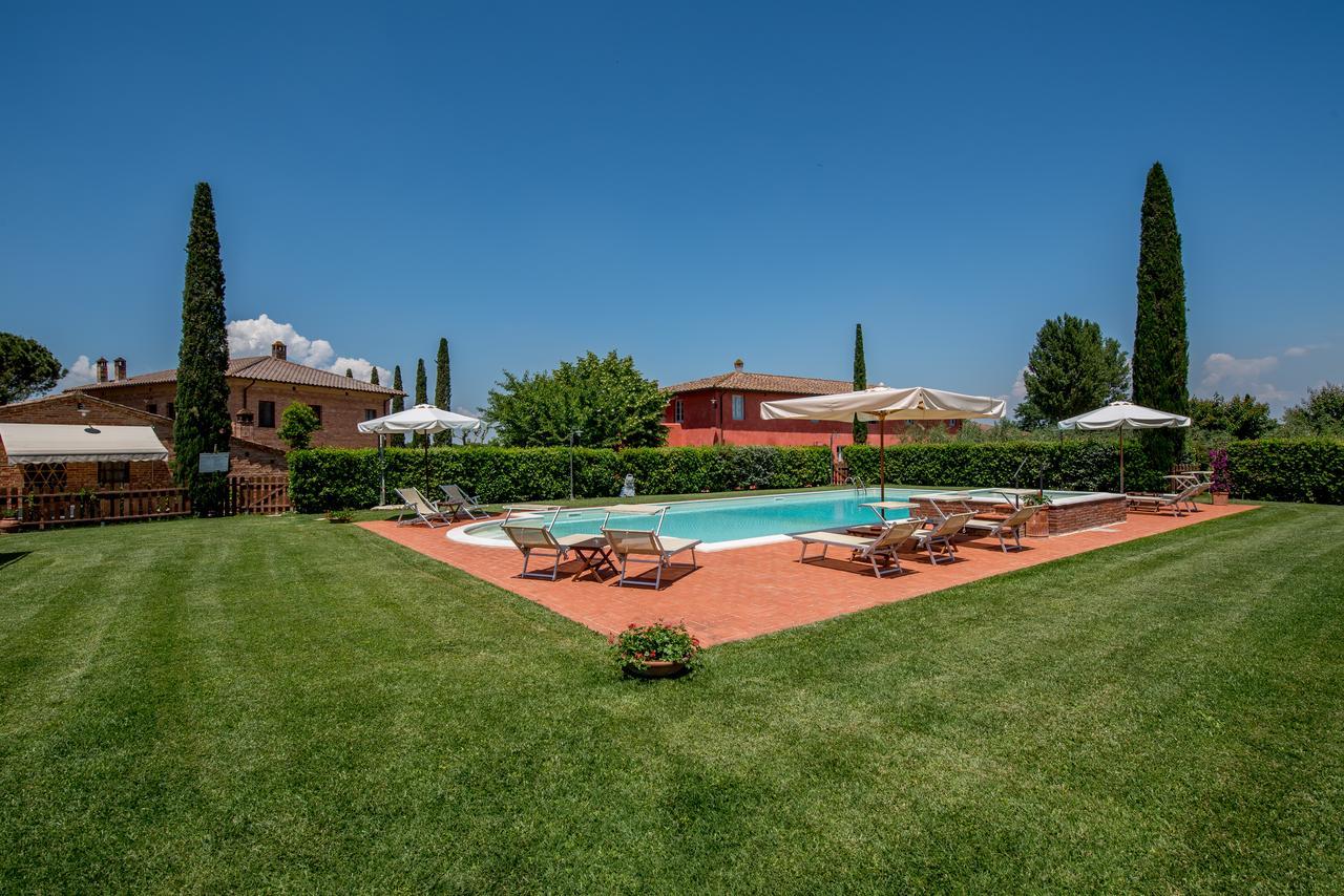 Agriturismo Podere La Rocca Аббадия-ди-Монтепульчано Экстерьер фото