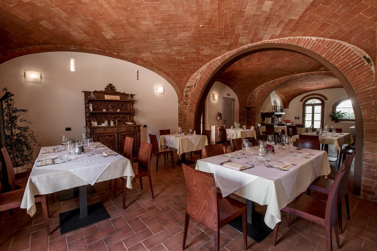 Agriturismo Podere La Rocca Аббадия-ди-Монтепульчано Экстерьер фото